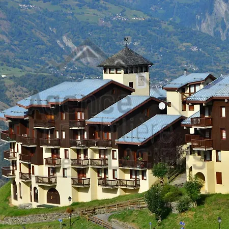 2 Pieces Pour 5 Pers. A Montchavin, Proche Commerces Et Pistes, Balcon Expose Sud/ouest - Fr-1-329-44 La Plagne