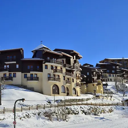 2 Pieces Pour 5 Pers. A Montchavin, Proche Commerces Et Pistes, Balcon Expose Sud/ouest - Fr-1-329-44 * La Plagne