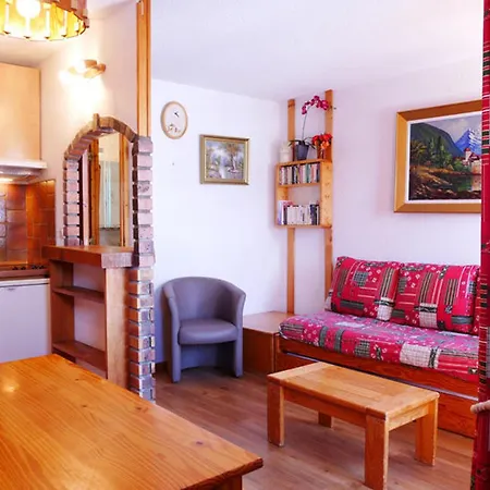 2 Pieces Pour 5 Pers. A Montchavin, Proche Commerces Et Pistes, Balcon Expose Sud/ouest - Fr-1-329-44 Apartment
