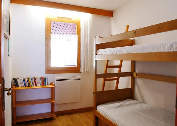 2 Pieces Pour 5 Pers. A Montchavin, Proche Commerces Et Pistes, Balcon Expose Sud/ouest - Fr-1-329-44 Daire